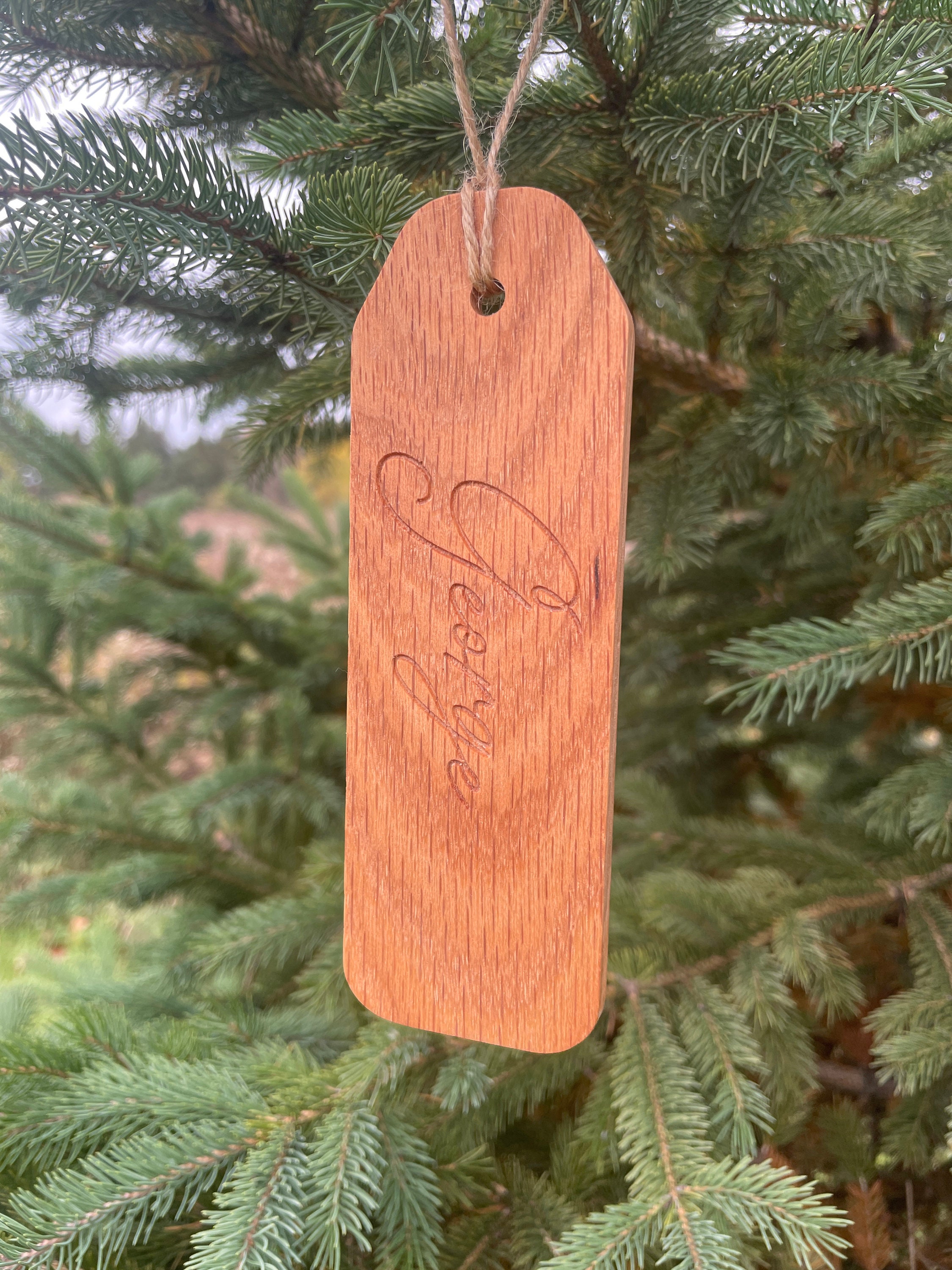 Engraved Wood Gift Tag: Personalized Red Oak Stocking Tag - Thumbnail 6
