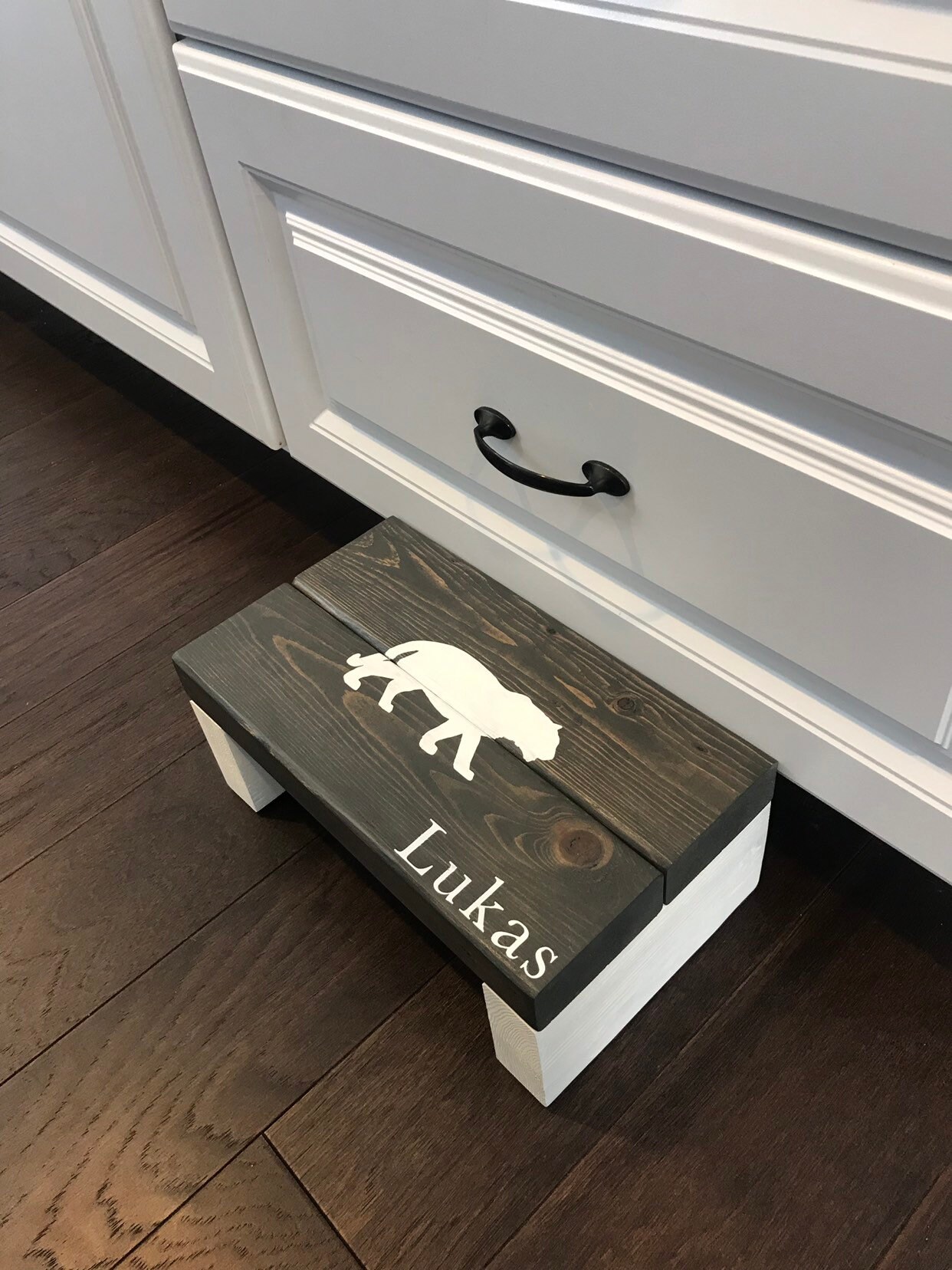 Personalized Wooden Step Stool: Kid's Kitchen Booster - Thumbnail 5