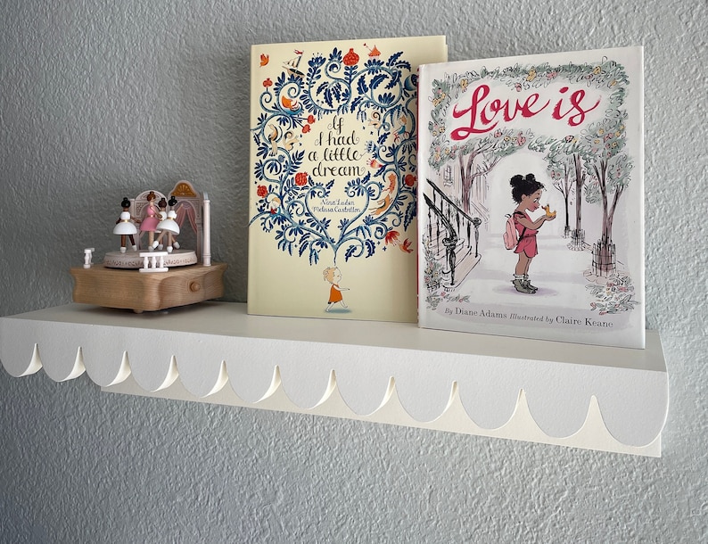 Scalloped Edge Shelf, Nursery Room Shelf, Floating Shelf with Books, White Shelf, Floating Shelf with Scalloped Edge, White Shelf