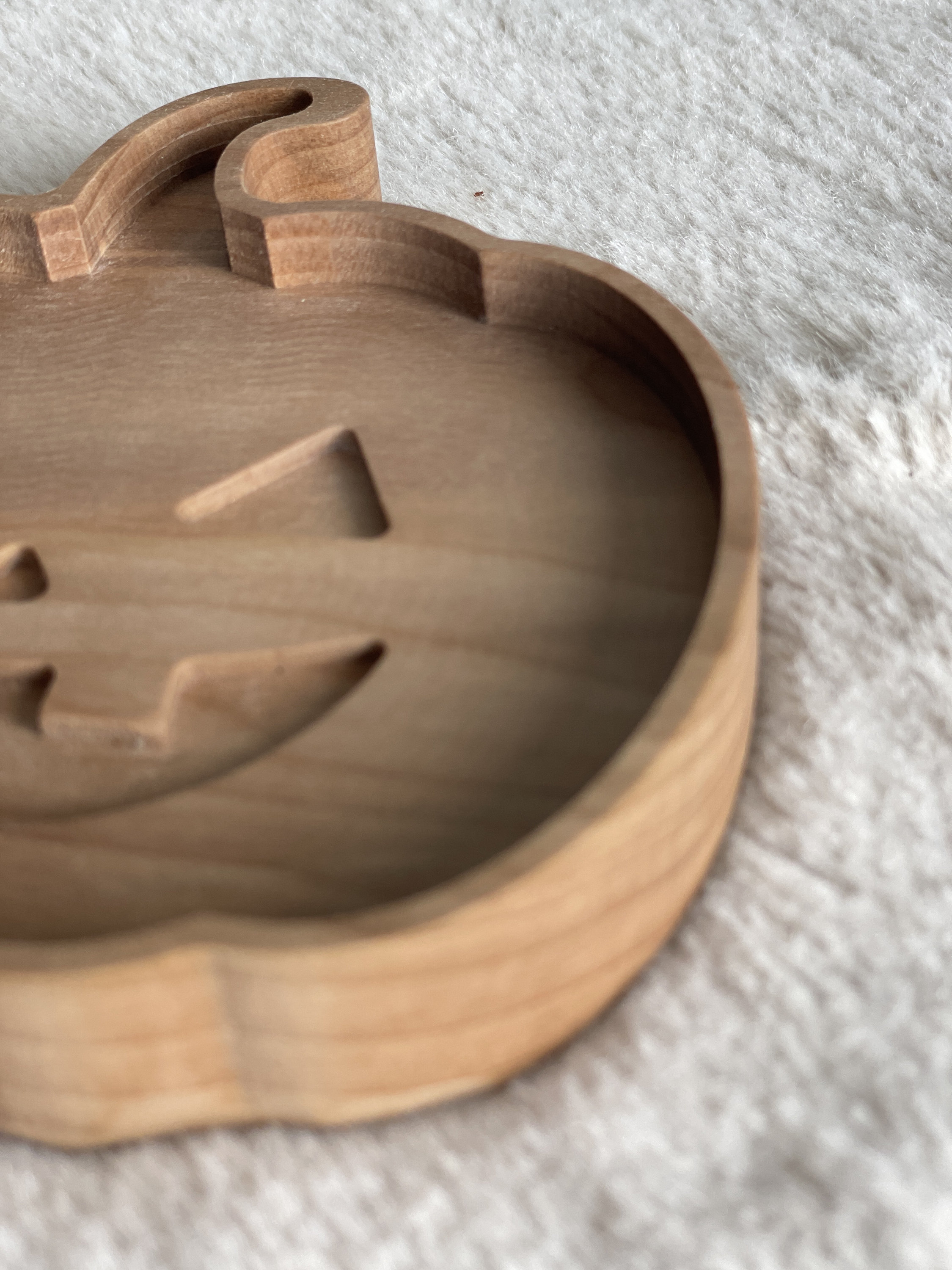 Hardwood Pumpkin Drop Tray, Fall Decor, Food Safe - Thumbnail 3