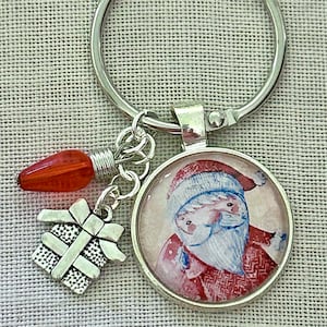 Santa Themed Thread Keep-Holiday Floss Ring