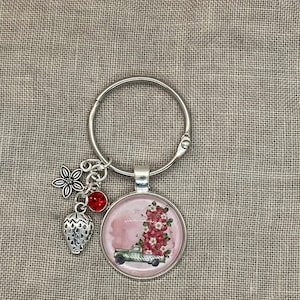 Strawberry Tall TruckThemed Thread Keep-Strawberry Tall Truck themed Floss Ring