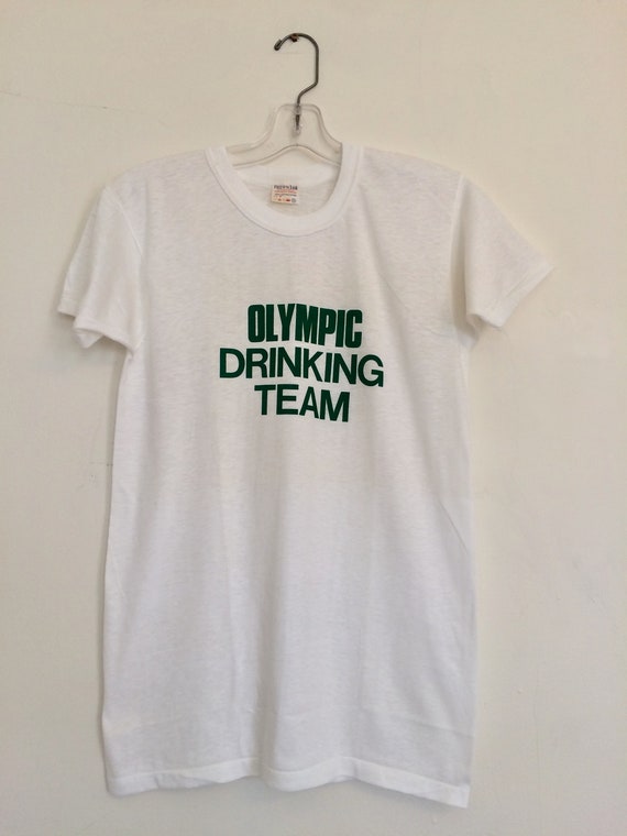 Vintage Drinking Tshirt // Olympic Drinking Team S