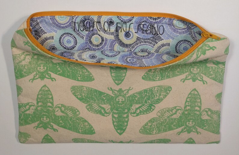 zipper pouchesdeath/'s head mothblock printed