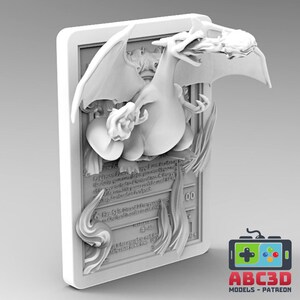 Prezzo in calo! Carta da gioco Charizard 3D / Personaggio stampato in 3D / Dipinto a mano o non dipinto / Resina 12K SENZA linee di strato!