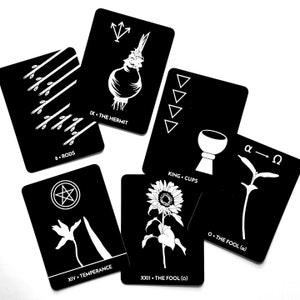 The Dark Exact Tarot Deck image 2