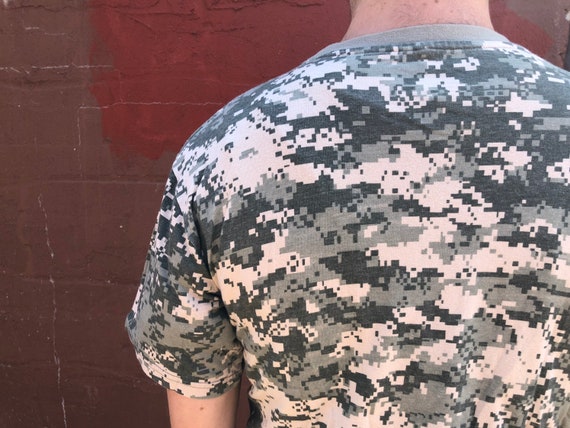 Vintage Camo T Shirt / Digital Camouflage / Box Fit /… - Gem