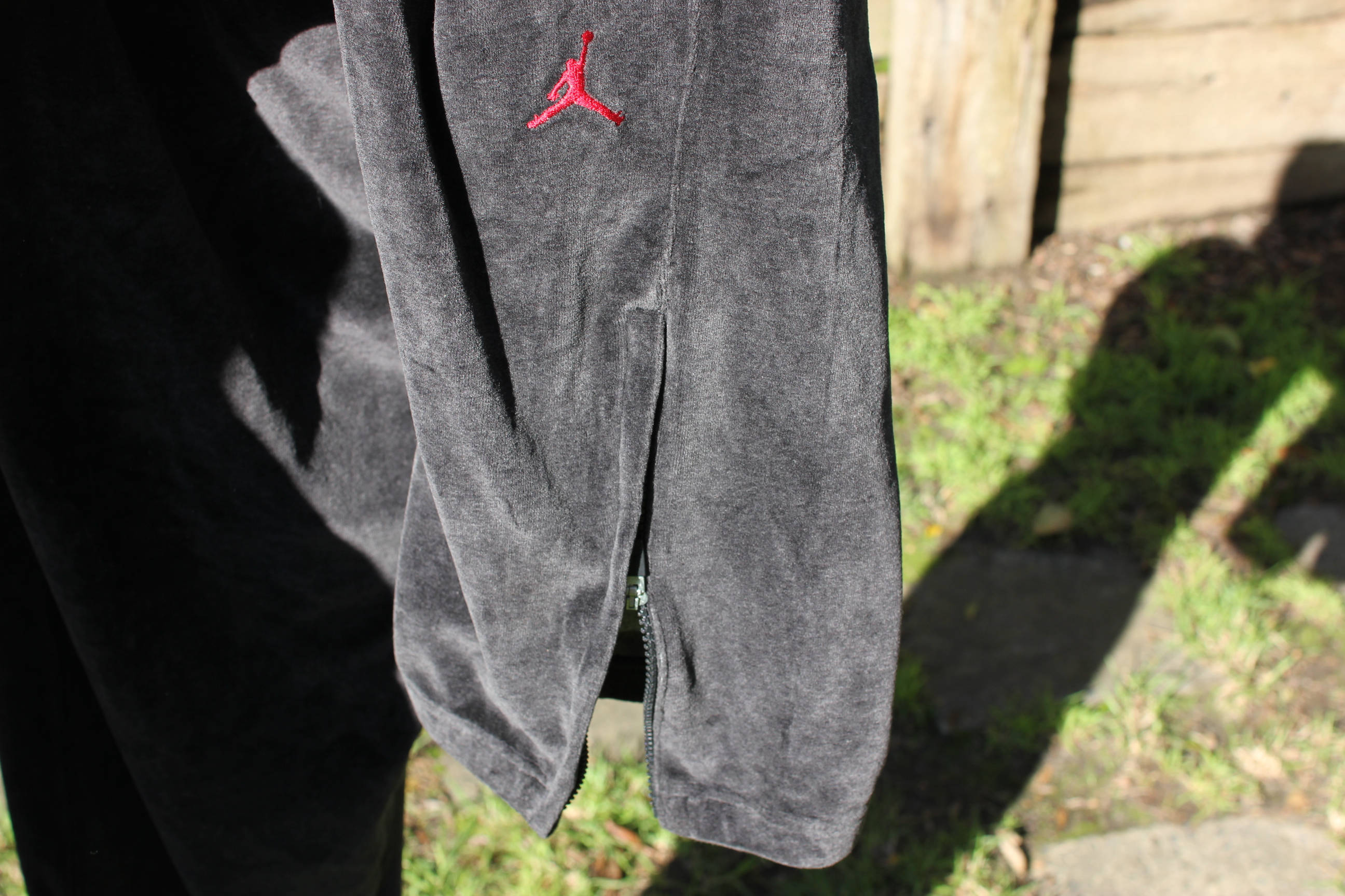 Jordan velour tracksuit hot sale canada