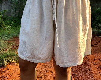 Pantaloncini di canapa fatti a mano / Canapa biologica / Abbigliamento personalizzato / Boho Hipster / India / Earth Girl / Off-White / Eco-Friendly / Estate e primavera