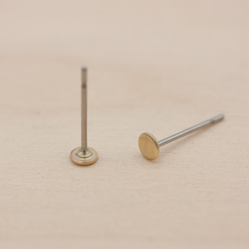 Nanokreise 3mm handgelötete Ohrstecker aus Messing und Edelstahl Bild 5