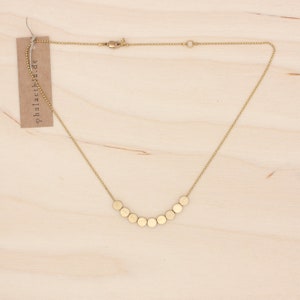 Small circular arrangement. short brass necklace 38-42 cm image 3