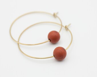 Jasper. Brass hoop earrings with a diameter of 3.2 cm