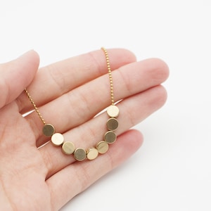 Small circular arrangement. short brass necklace 38-42 cm image 1