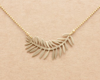 Howea. Handmade short necklace 38-42 cm made of brass