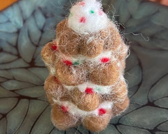 Handmade Needle-felted “Pandoro Cake”wool Ornament,Italian Christmas bread, USA MADE