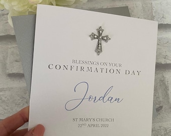 Carte de communion ou de confirmation de luxe avec croix en filigrane, carte personnalisée, célébration religieuse, carte de félicitations