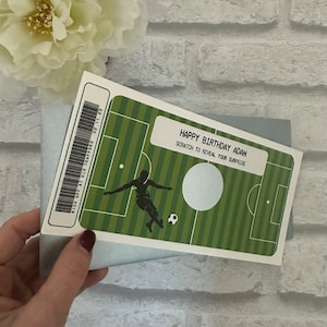 Billet de football, à gratter, billet surprise pour un match de football, match de football, match de football - cadeau d'anniversaire ou de Noël personnalisé