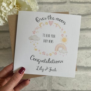 Ein Baby bekommen, Herzlichen Glückwunsch zu Ihren Baby Nachrichten, Over the Moon, personalisierte Karte