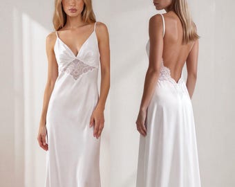 Elegante weiße lange rückenfreie Satin Nachthemd Negligee Slip, Flitterwochen Braut Dessous, Brautdusche Geschenk für sie