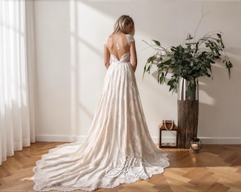 Romantisches rückenfreies Boho Spitzenhochzeitskleid, Sommer-Strand-Garten-Brautkleid