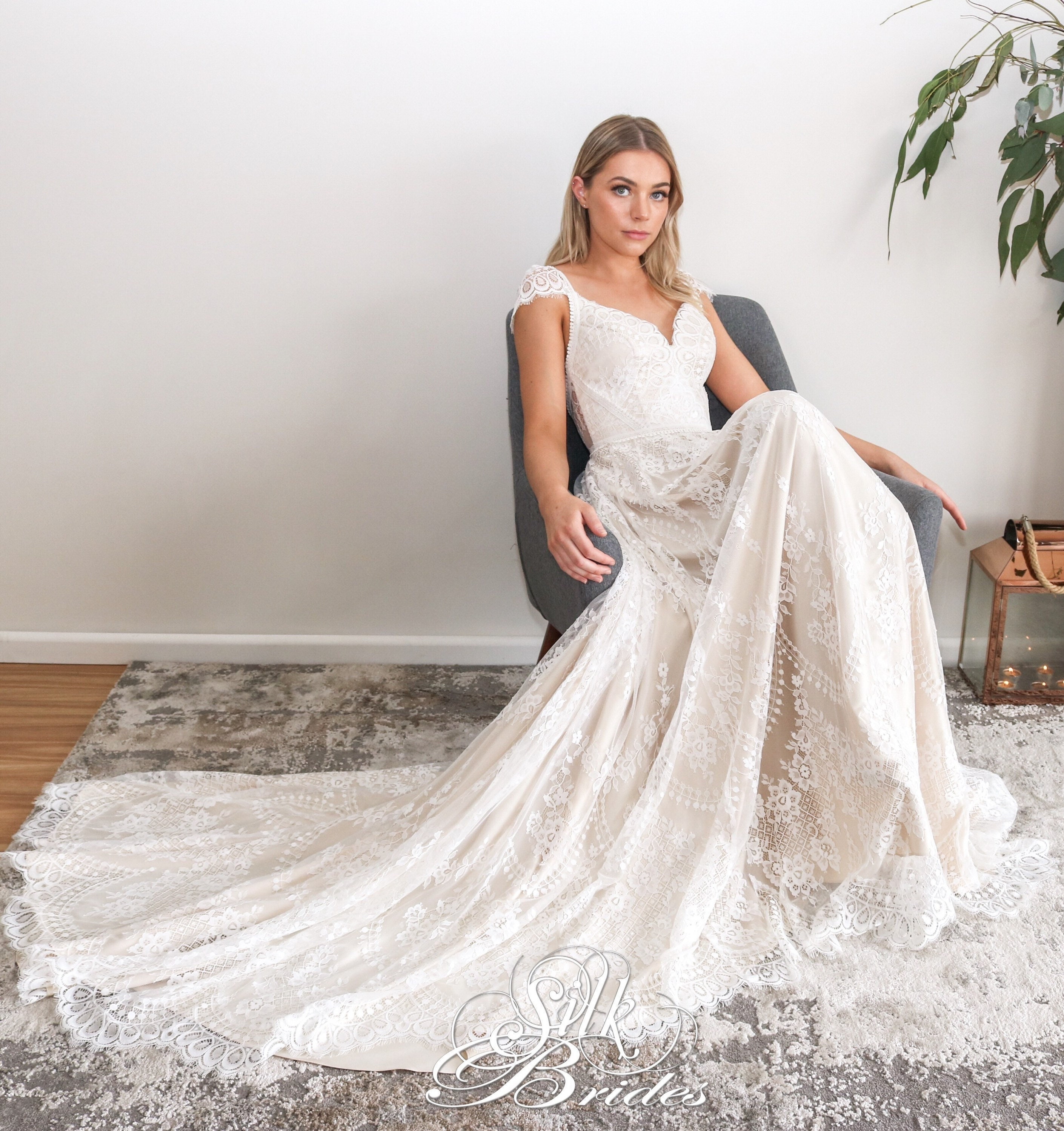 mint lace bridesmaid dresses Mother Of The Bride Dresses In Mint Green A-Line Lace Sleeves V-Neck Long Chiffon Mother Of The Bride Dress