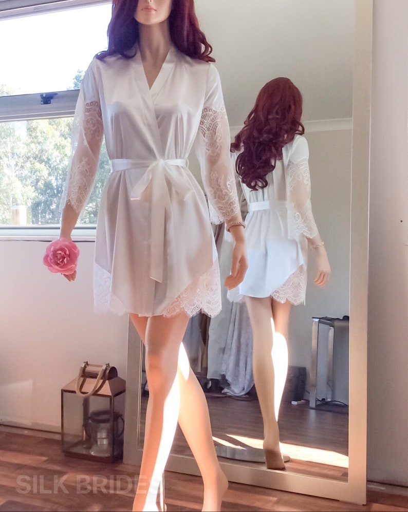 lace sleeve robe