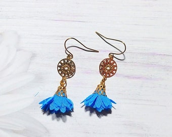Small tassel earrings for woman, Happy wife jewelry gift, Adorable tiny dangle, 10 years together surprise, 30th birthday present for sister
