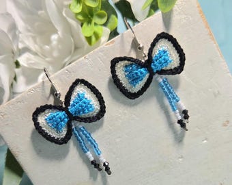 Orecchini a fiocco turchesi per un look estivo giovanile, un vivace regalo di compleanno per figlia o migliore amica.