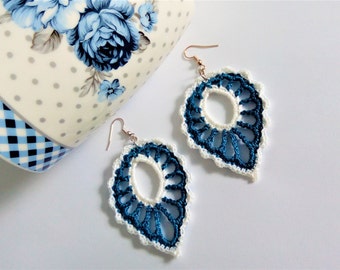 Boucles d&#39;oreilles en dentelle délicate pour mariage, bijoux motifs feuilles pour elle, cadeau Irlande esprit libre, parure design irlandais pour maman, look festif pour elle