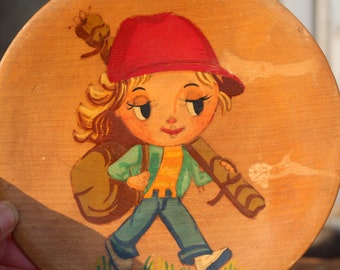 Vintage vägghängande trätallrik, handmålad fat, souvenir