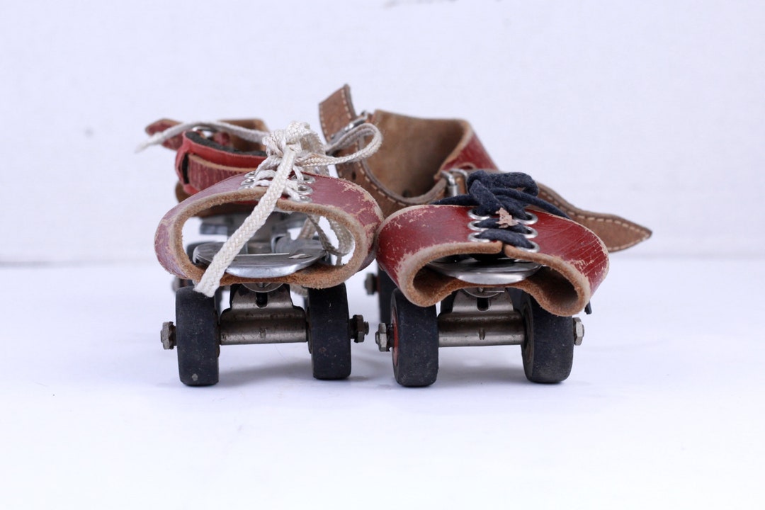Vintage Adjustable Metal Roller Skates Red Leather Rollerskates/ Soviet