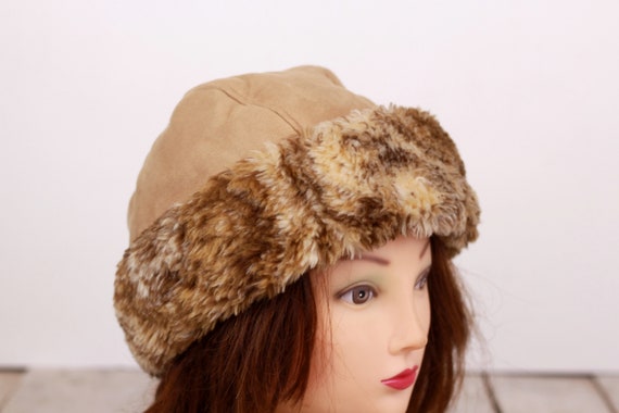 Women Winter Hat, Vintage Lady's Hat, Sheepskin H… - image 2