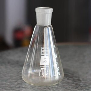 Vintage Lab Flask: Scientist Glass Beaker, Medical Crucible (300 ml)
