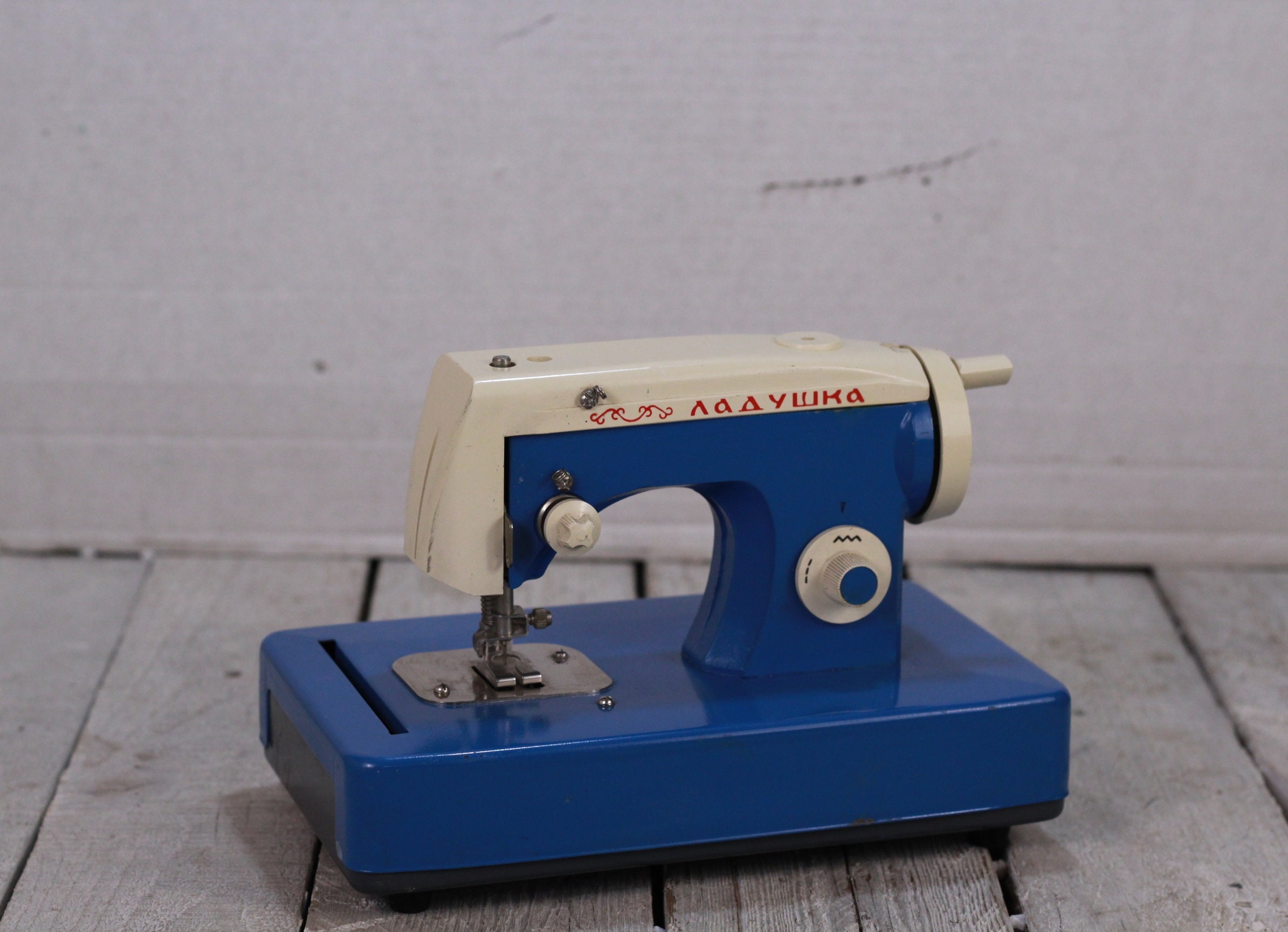Kids Mini Sewing Machine