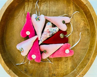 Primitive Velvet Heart Ornament: Farmhouse Valentine Decoration, Hanging Heart