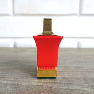 ASR Ascot The Pagoda vintage lighter, collectible table lighter, unique gift for dad, cool uncle gift image 3