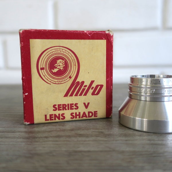 Vintage Mil-o series v lens shade for a 31.5mm camera