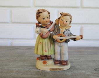 Vintage Hummel "Happy Days" figurine, cute cottagecore / grannycore decor,