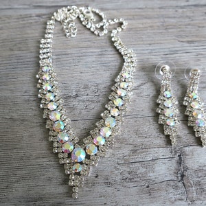 jewelry for semi formal dress ARY D'PO Jewelry For Wedding Guests: How To Impress With Jewelry At A Wedding