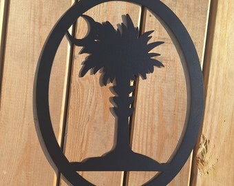 Palmetto and Moon oval décor