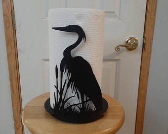 Great blue heron paper towel holder