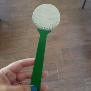 ゴルフボールとティーのメールボックス旗