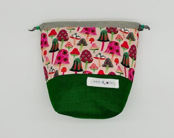 Emily Sack // Fungi(s) Wear Pink Too // Sock Project Bag