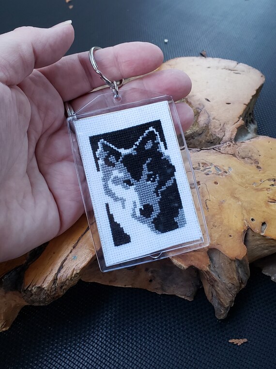 Gray Black Wolf Husky Dog Face Cross Stitch Keychain Etsy Singapore