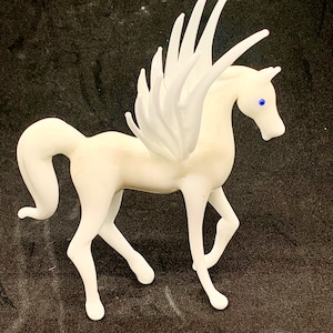 Glass Pegasus Figurine White
