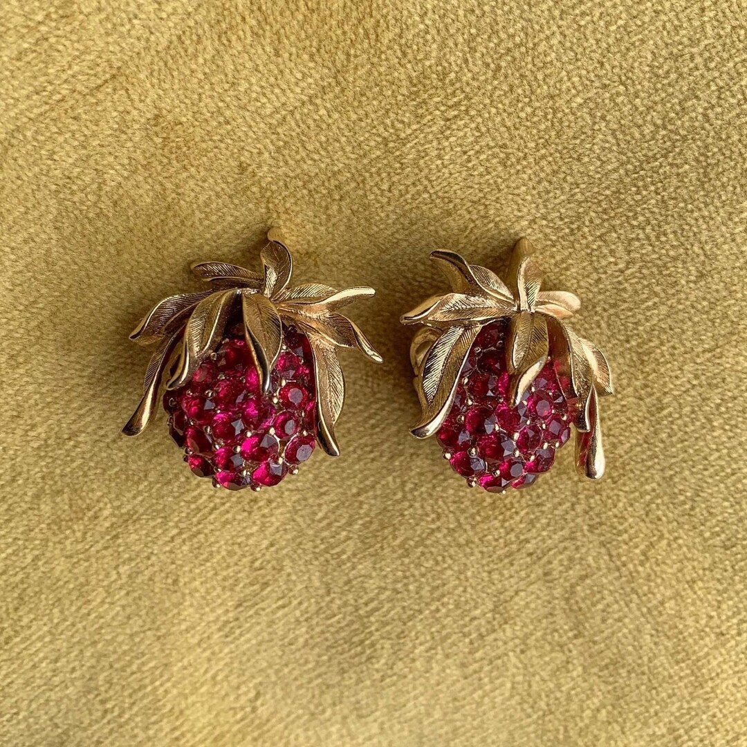 Vintage Trifari Gold Tone Raspberry Gem Earrings - Etsy Israel