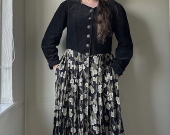 Vintage 1990er Jahre Cord Blumen Kleid