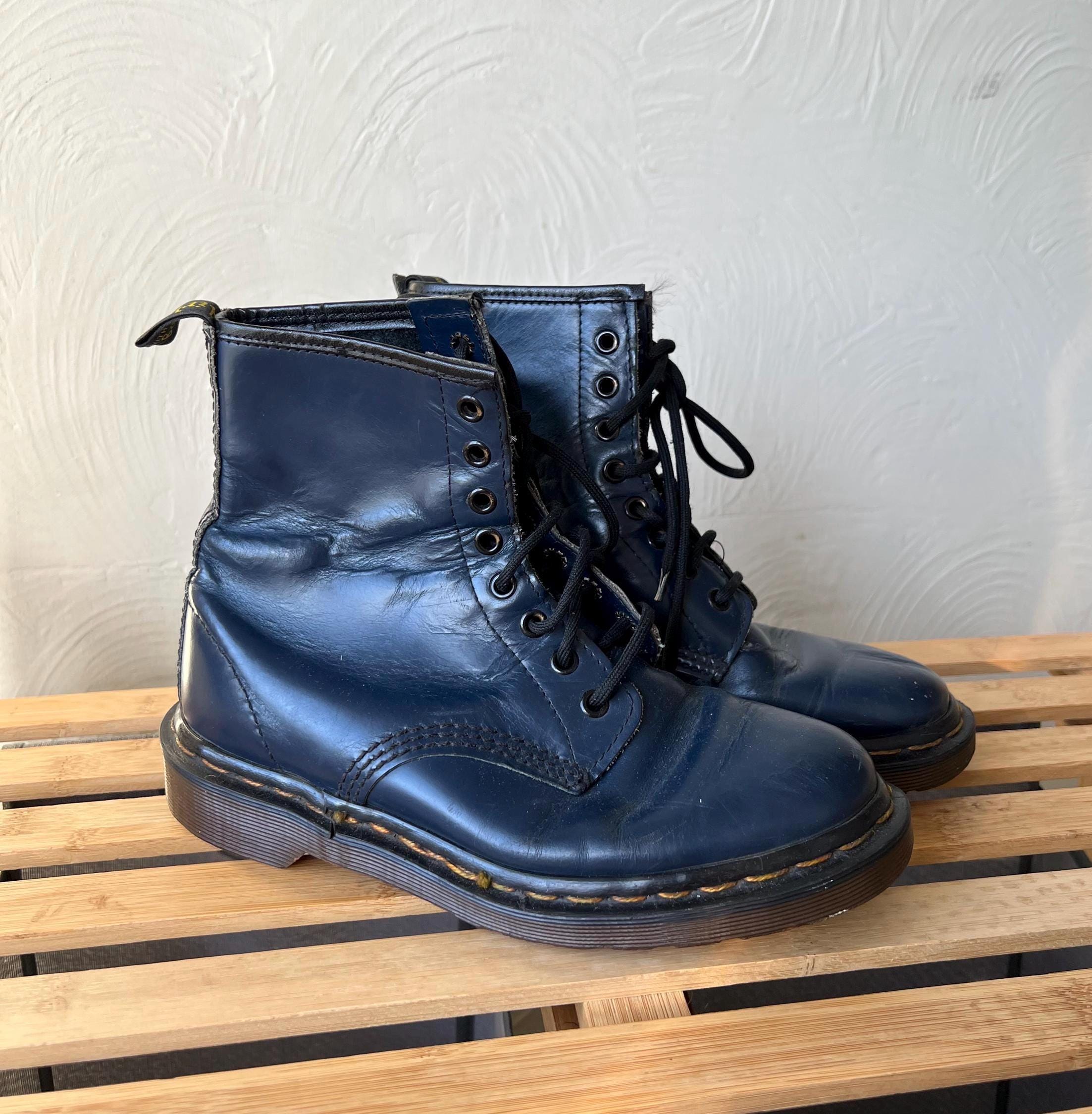 Navy blue dr martens Nederland