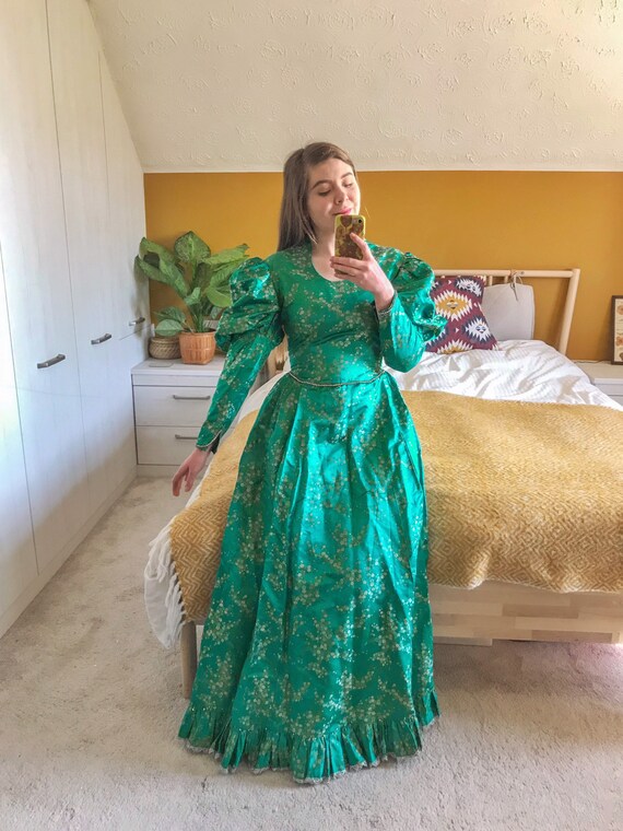 Vintage 1970s Green Satin Maxi Flamboyant Gown/Dre