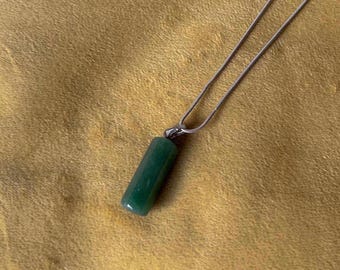 ヴィンテージシルバーグリーンストーンネックレス - Etsy 日本